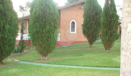 Chácara à venda com 3 quartos, sendo 2 suítes,  em Pinhal, Jarinu, SP