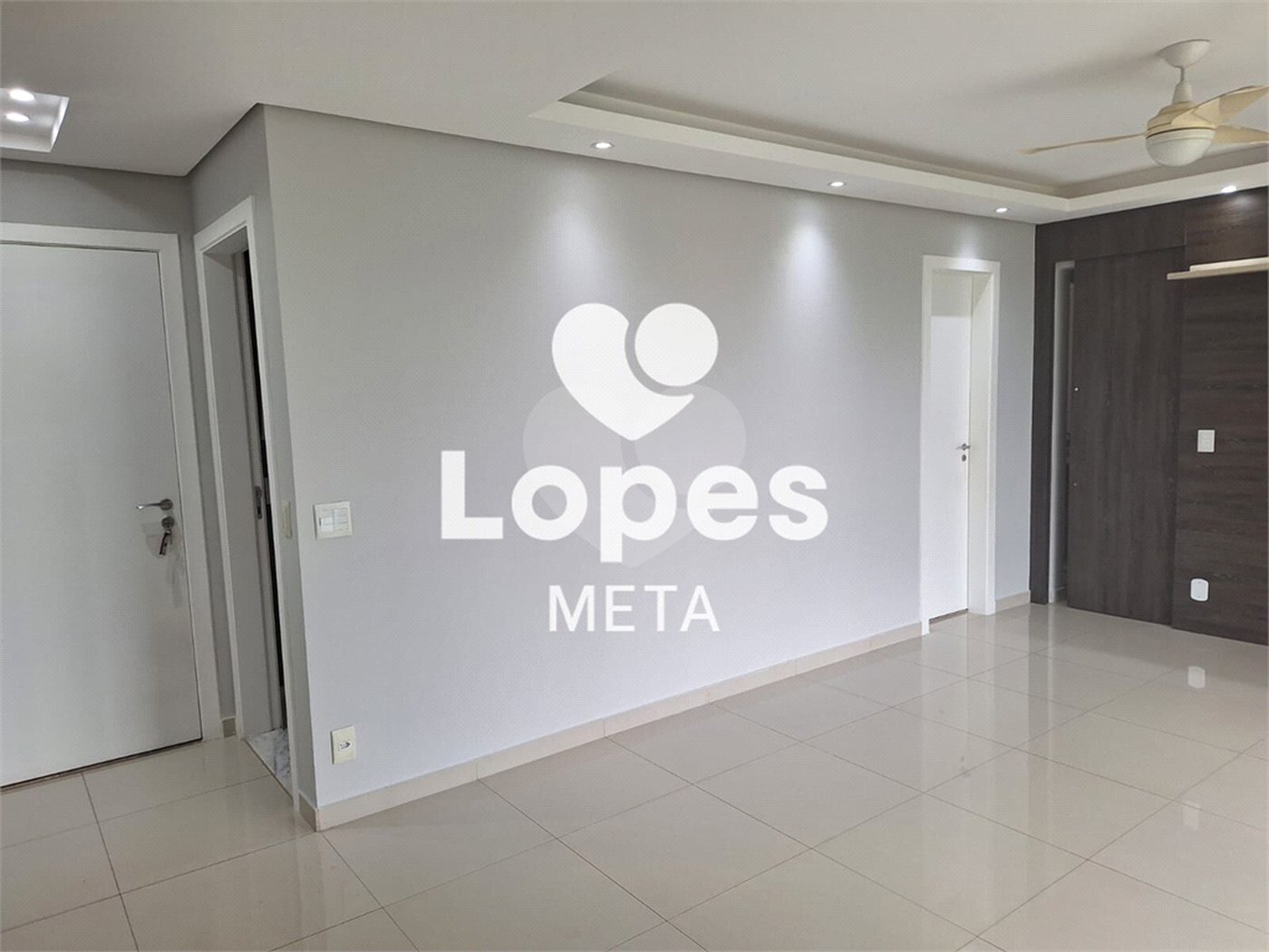 Apartamento à venda com 3 quartos, sendo 1 suíte, em Vila Industrial, São José dos Campos, SP
