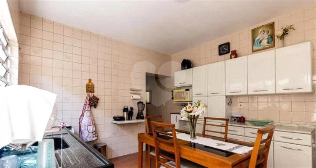 Sobrado à venda com 4 quartos, sendo 1 suíte,  em Vila Dalila, São Paulo, SP