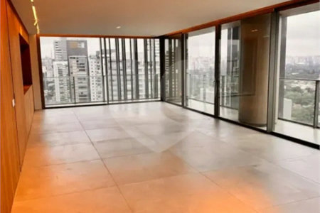 Apartamento para alugar com 4 quartos, sendo 3 suítes, em Pinheiros, São Paulo, SP