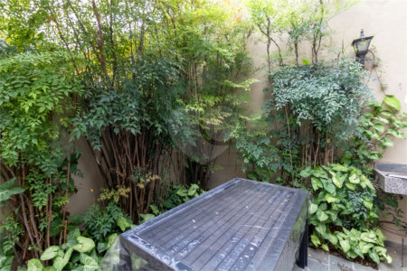 Casa à venda com 3 quartos, sendo 1 suíte,  em Parque Colonial, São Paulo, SP