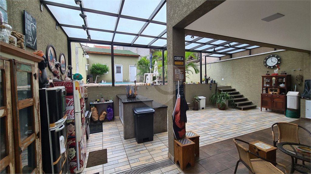 Sobrado à venda com 4 quartos, sendo 2 suítes, em Santa Teresinha, São Paulo, SP