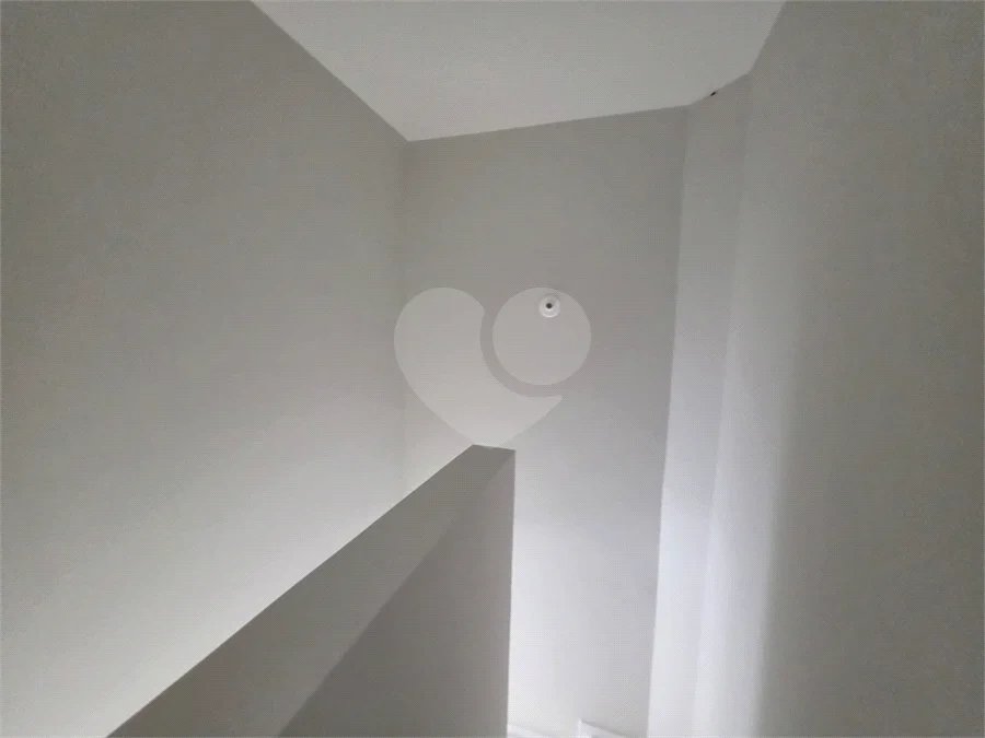 Sobrado à venda com 2 quartos, sendo 1 suíte, em Vila Clarice, São Paulo, SP