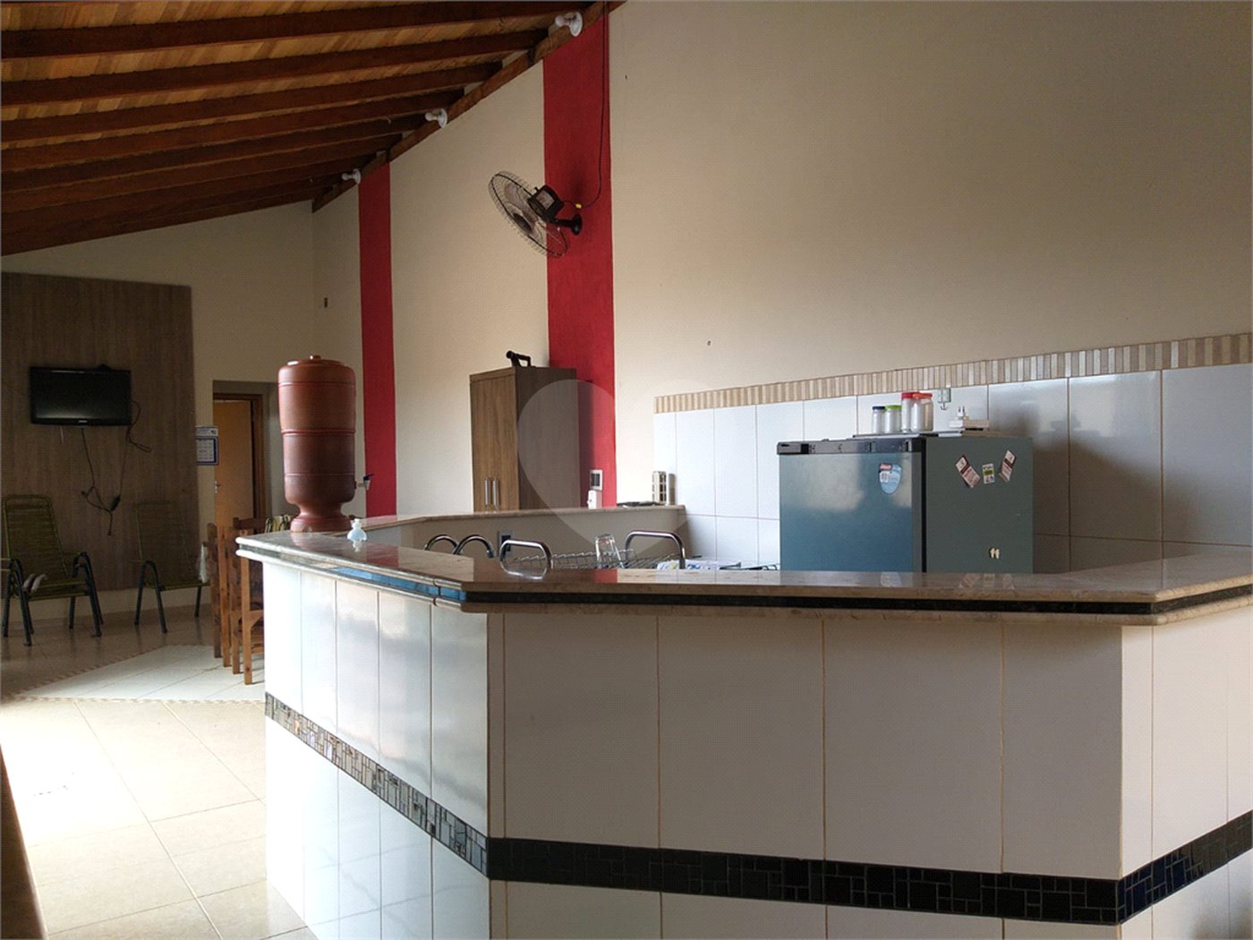Casa à venda com 3 quartos, sendo 2 suítes, em Jardim das Estações (vila Xavier), Araraquara, SP