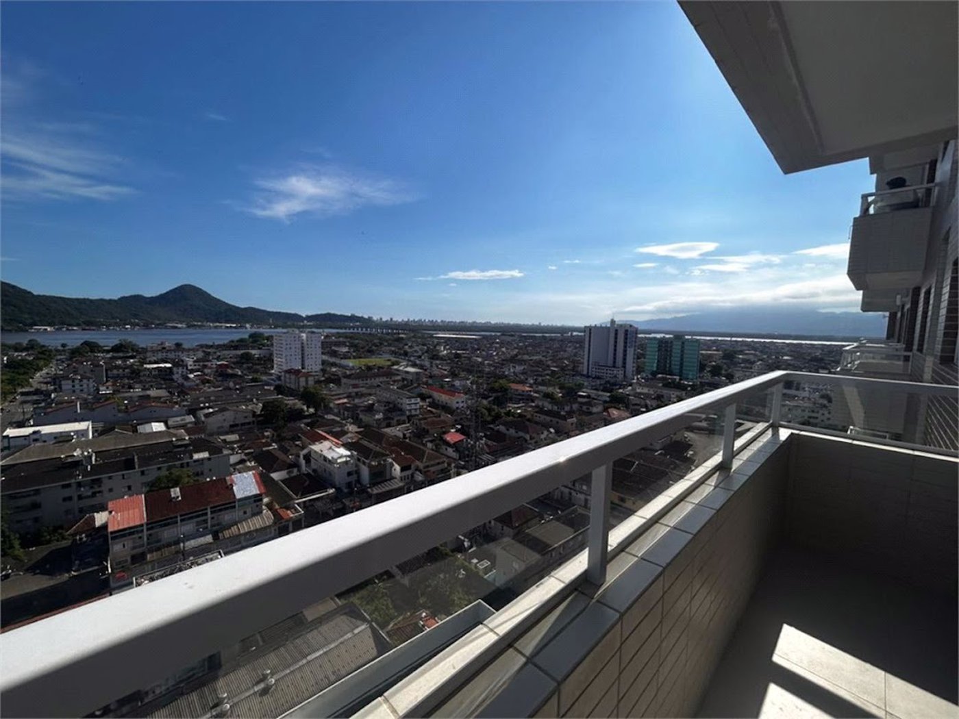 Apartamento Residencial à venda, Centro, São Vicente - AP0552.