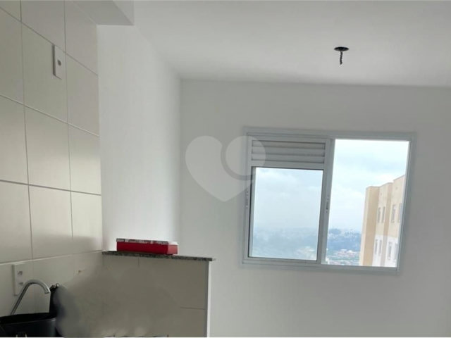 Apartamento à venda com 2 quartos em Cidade Tiradentes, São Paulo, SP