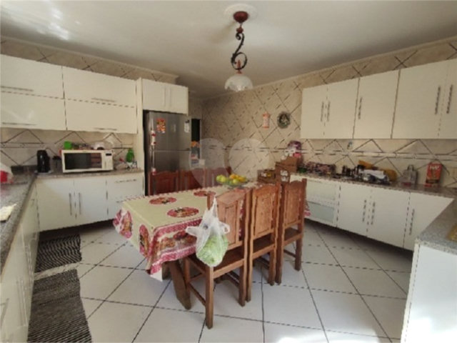 Sobrado à venda com 3 quartos em Tremembé, São Paulo, SP