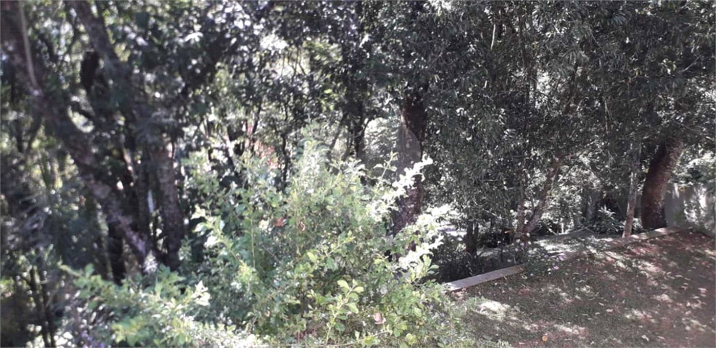Casa à venda com 3 quartos, sendo 4 suítes,  no condomínio Alpes da Cantareira, Mairiporã - SP