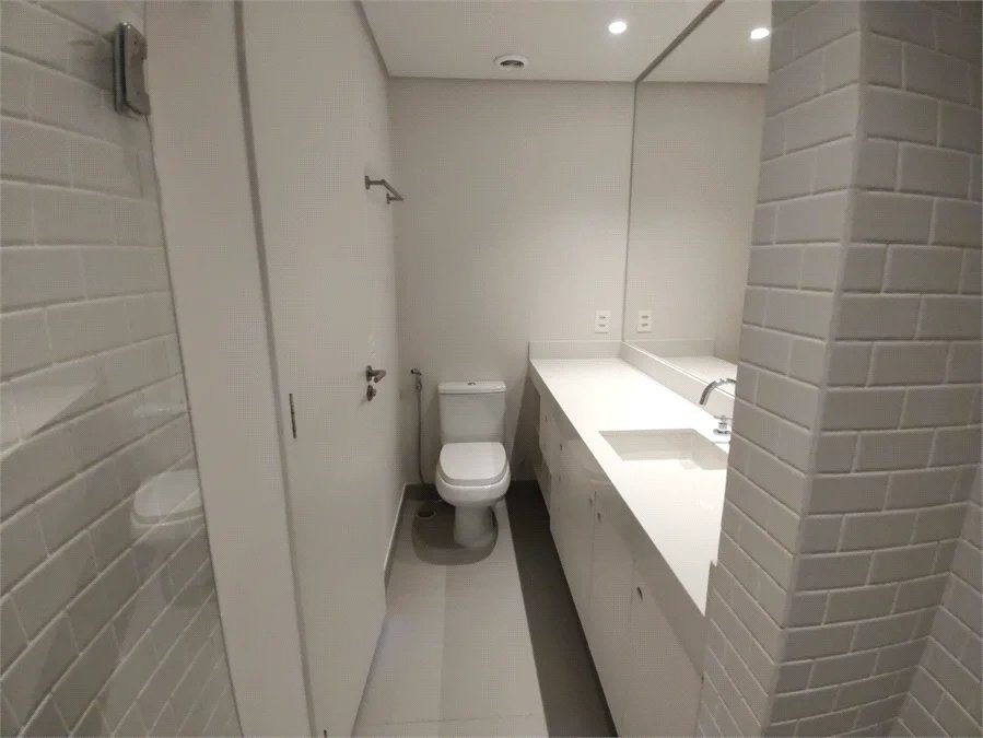 Apartamento à venda ou para alugar com 1 suíte em Jardim das Bandeiras, São Paulo, SP