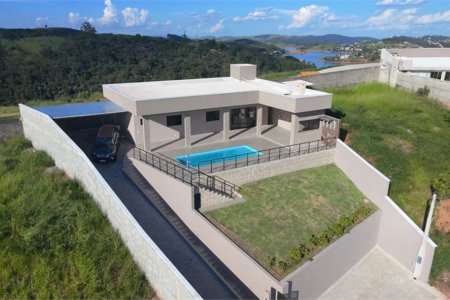 Casa com 3 dormitórios à venda, 265 m² por R$ 1.100.000,00 - Centro - Igaratá/SP