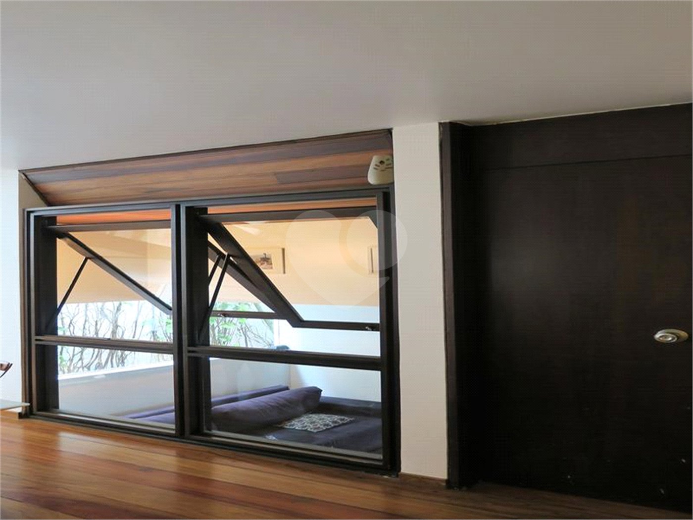 Casa à venda com 4 quartos, sendo 2 suítes, em Jardim Leonor, São Paulo, SP