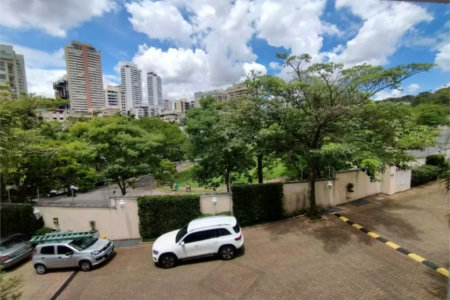 Casa à venda ou para alugar com 4 suítes no condomínio Solares Vila Europa, São Paulo - SP