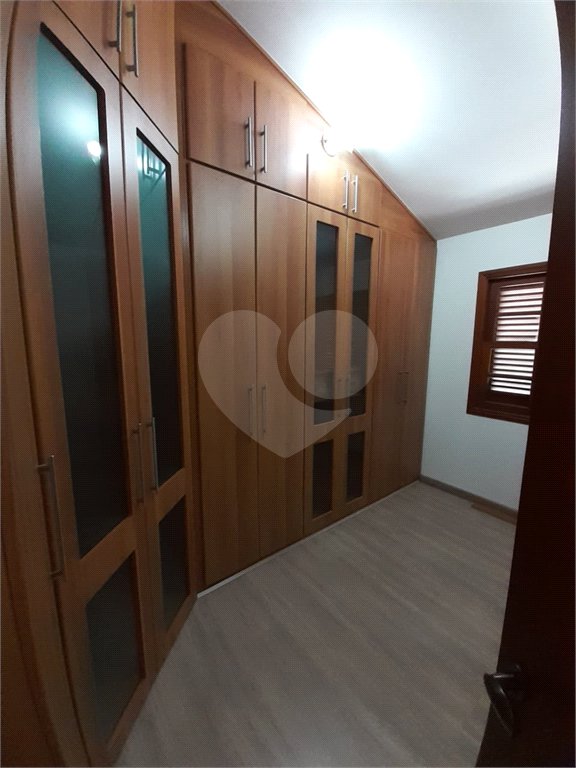 Sobrado à venda com 4 quartos, sendo 2 suítes,  em Tremembé, São Paulo, SP