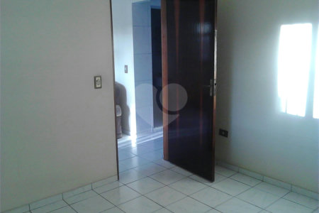 Casa à venda com 3 quartos, sendo 1 suíte, em Jardim Presidente Dutra, Guarulhos, SP