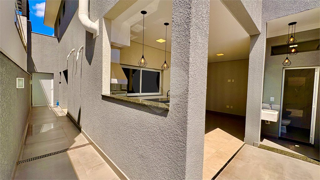 Casa à venda com 4 quartos, sendo 1 suíte,  no condomínio Villagio Milano, Sorocaba - SP