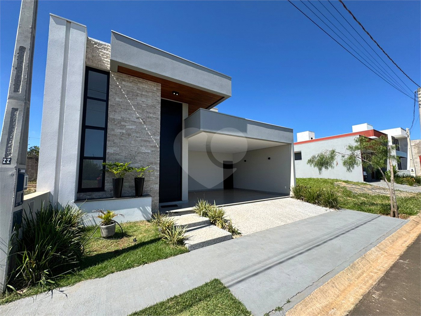 Casa Nova à Venda no Condomínio Villeneuve, São Carlos