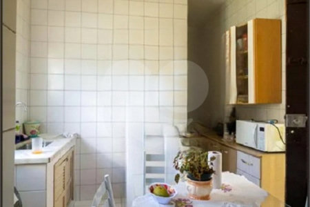 Sobrado à venda com 4 quartos em Vila Brasilina, São Paulo, SP