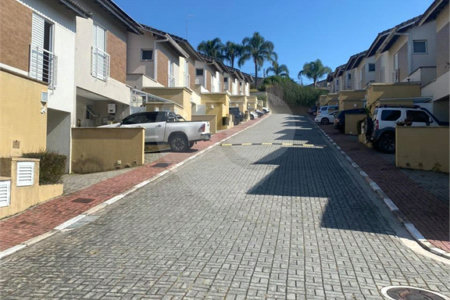 Casa à venda com 3 quartos, sendo 1 suíte,  no condomínio Vida, Mogi das Cruzes - SP
