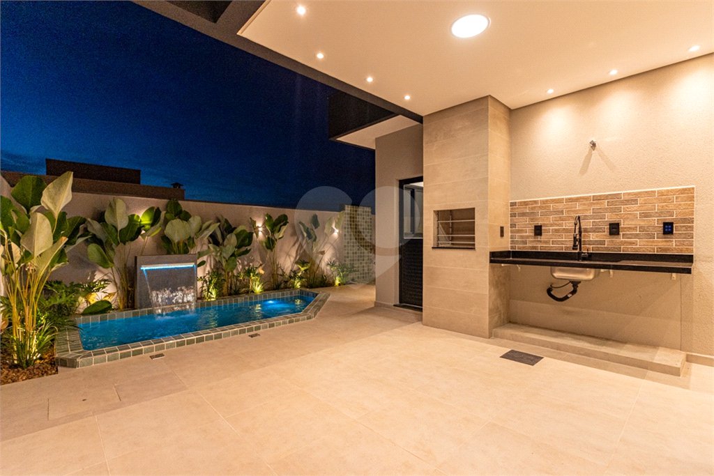 Casa à venda com 3 quartos, sendo 1 suíte, no condomínio Reserva do Vale, Caçapava - SP