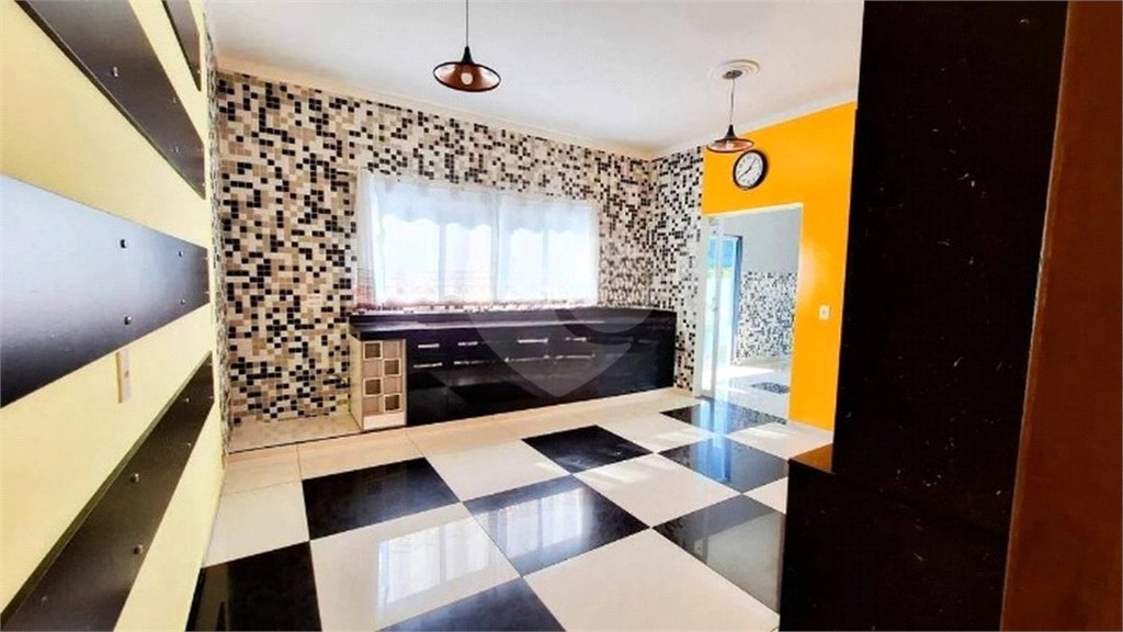 Casa à venda com 3 quartos, sendo 1 suíte, no condomínio Mirante dos Ipes, Salto - SP