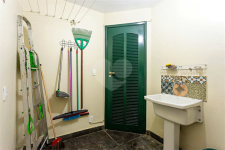 Casa à venda com 3 quartos, sendo 1 suíte, em Chácara Santo Antônio, São Paulo, SP
