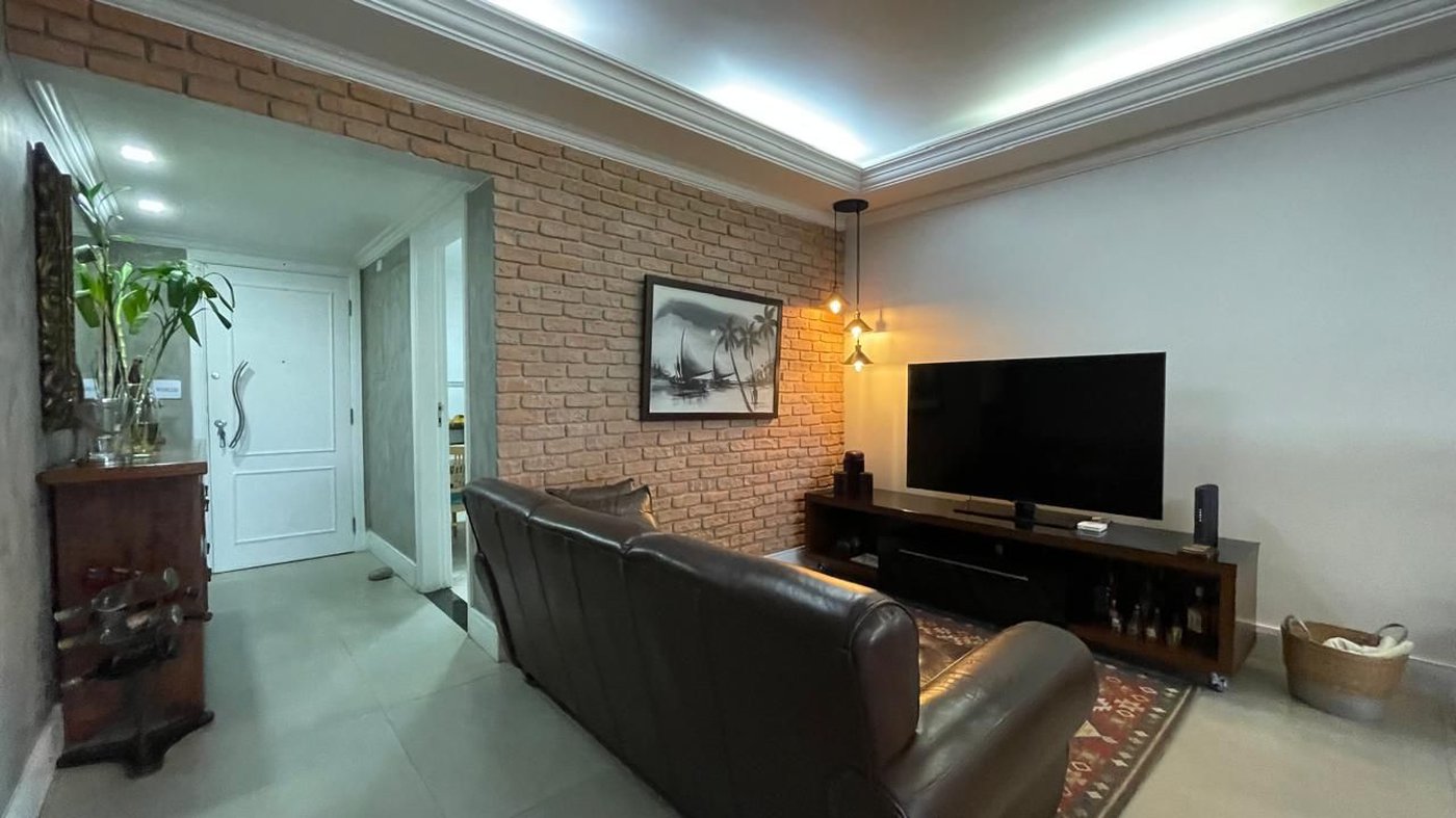 Apartamento com 3 dormitórios frente a praia à venda, 161 m² por R$ 2.200.000 - Gonzaga - Santos/SP