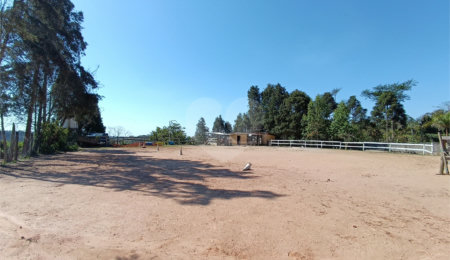 Chácara à venda com 2 suítes em Sorocamirim (canguera), São Roque, SP