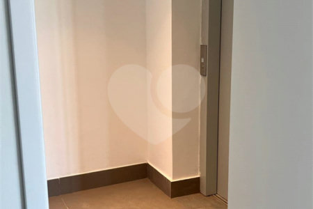 Apartamento à venda com 3 suítes em Pinheiros, São Paulo, SP