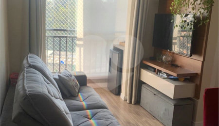 Apartamento à venda com 2 quartos em Parque Reboucas, São Paulo, SP