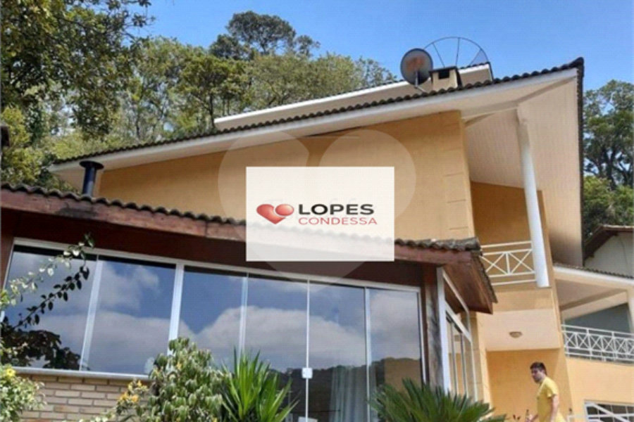 Casa à venda com 3 suítes no condomínio Alpes da Cantareira, Mairiporã - SP