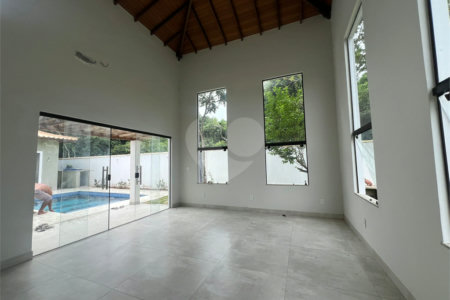 Casa à venda com 3 suítes em Caravelas, Armação dos Búzios, RJ