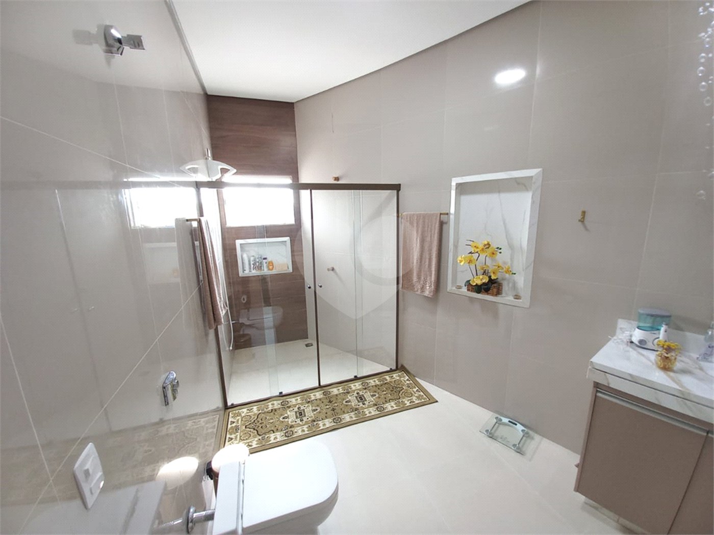 Casa à venda com 3 quartos, sendo 1 suíte,  no condomínio Villagio Milano, Sorocaba - SP