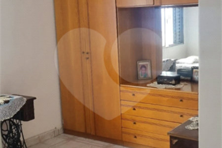 Casa Térrea à venda com 3 quartos, sendo 1 suíte, em Jardim Taboão, São Paulo, SP