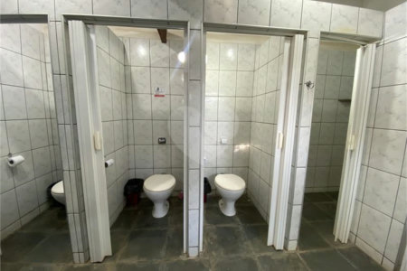 Chácara à venda com 10 quartos, sendo 2 suítes, em Mombaça, São Roque, SP