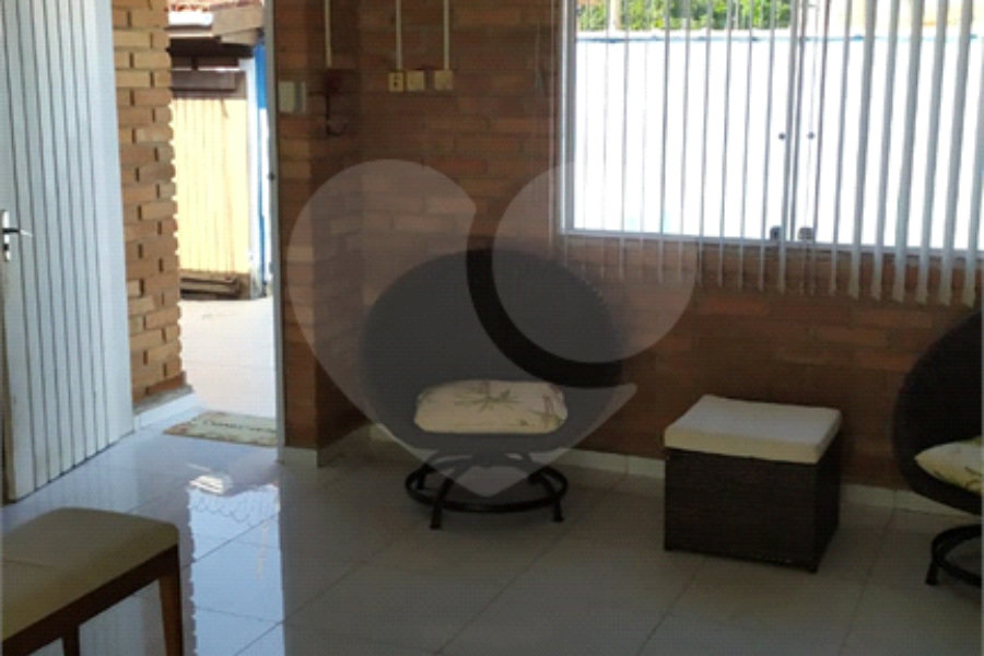 Casa Térrea à venda com 3 quartos, sendo 1 suíte, em Vila Atlântica, Caraguatatuba, SP