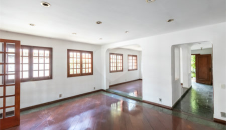 Sobrado à venda com 5 quartos, sendo 3 suítes,  em Alto da Boa Vista, São Paulo, SP