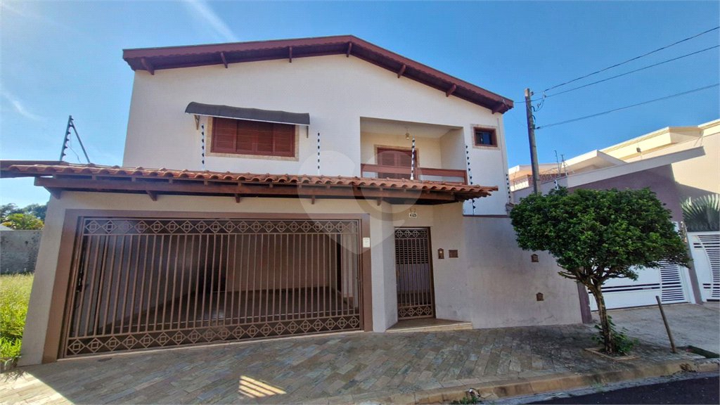 Casa/Sobrado a venda no Timburis em São Carlos