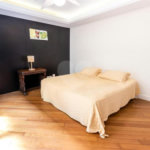Casa à venda com 6 suítes no condomínio Vitória Régia, São Paulo - SP