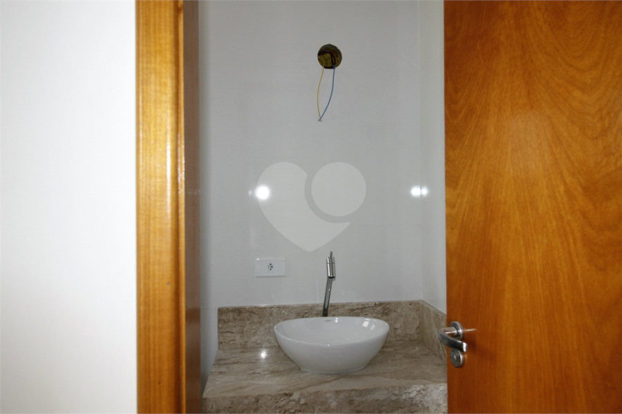 Sobrado à venda com 4 quartos, sendo 2 suítes, em Vila Pereira Barreto, São Paulo, SP