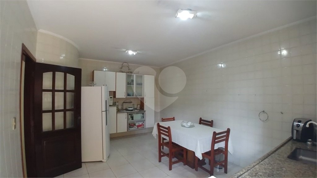Sobrado à venda com 3 quartos, sendo 1 suíte,  em Tremembé, São Paulo, SP