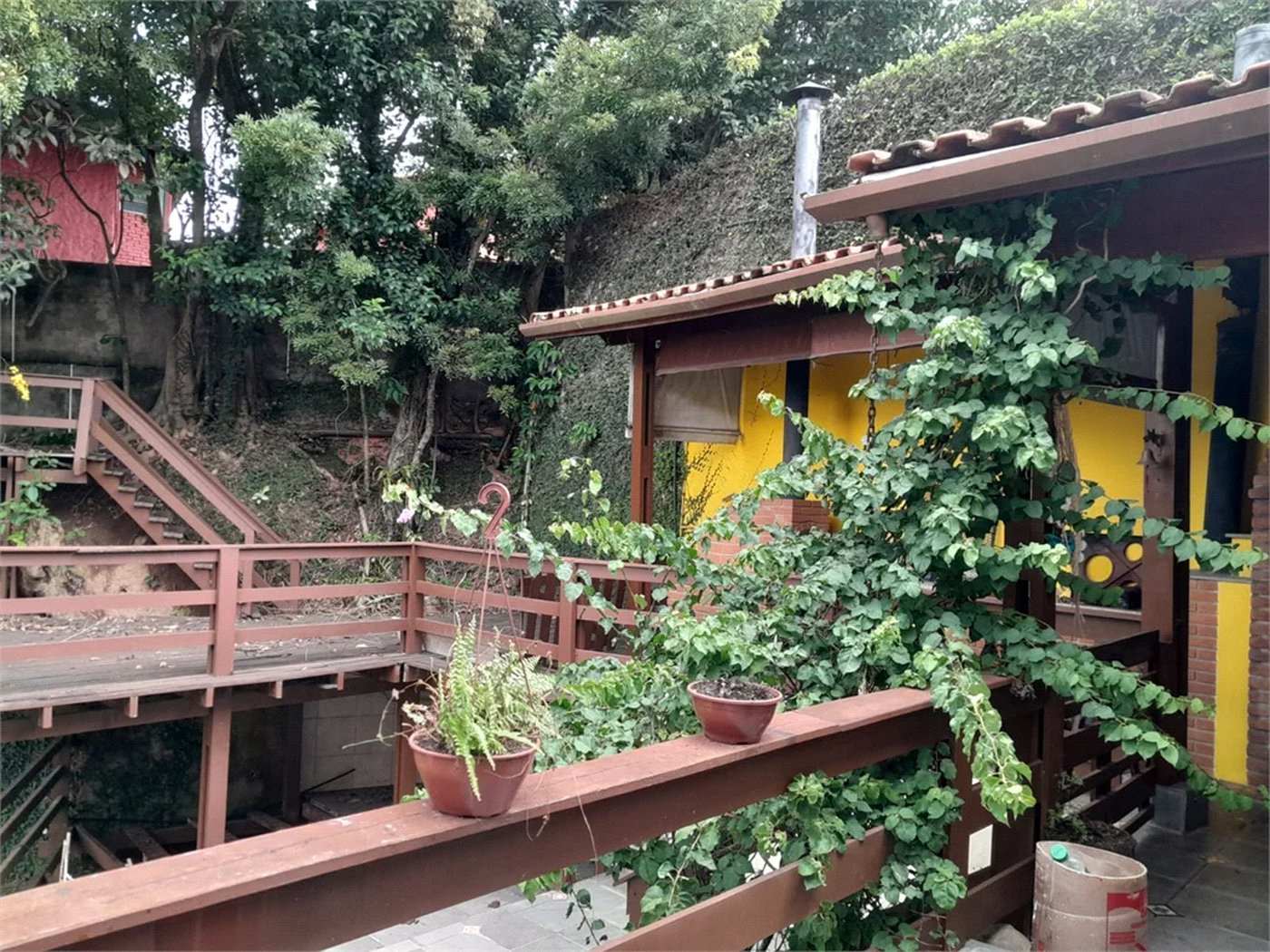 Sobrado à venda com 6 quartos, sendo 3 suítes,  em Rolinópolis, São Paulo, SP