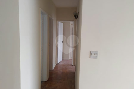 Apartamento à venda com 3 quartos, sendo 1 suíte, em Vila Mariana, São Paulo, SP