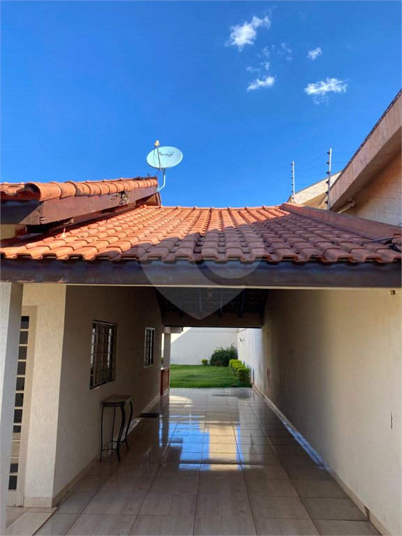 Casa à venda com 2 quartos, sendo 1 suíte, em Vila Renô, Ponta Porã, MS