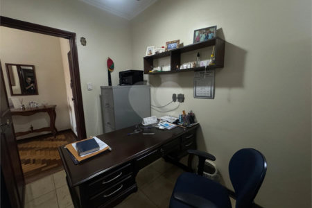 Apartamento à venda com 3 quartos, sendo 1 suíte, no Centro, Ribeirão Preto, SP