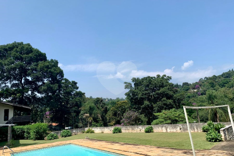 Casa Térrea à venda com 4 quartos, sendo 1 suíte, em Serra da Cantareira, Mairiporã, SP