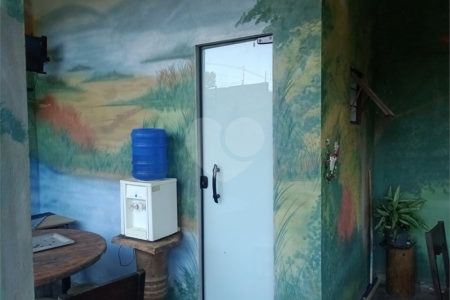 Chácara à venda com 5 quartos, sendo 1 suíte, em Jardim Marabá, Itapetininga, SP