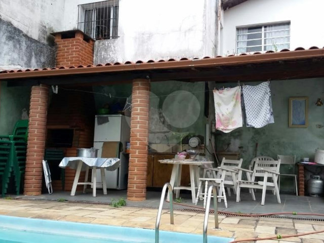 Casa à venda com 3 quartos em Horto, São Paulo, SP