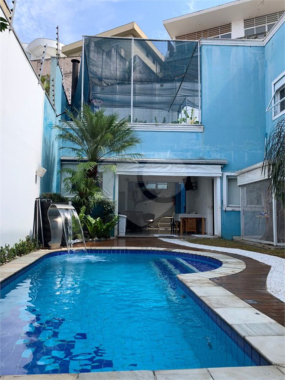 Casa à venda com 4 suítes em Santana, São Paulo, SP