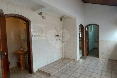 Sobrado à venda com 5 quartos, sendo 2 suítes, em Jardim do Mar, São Bernardo do Campo, SP
