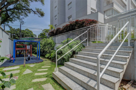 Apartamento à venda com 4 quartos, sendo 3 suítes, em Alto da Boa Vista, São Paulo, SP